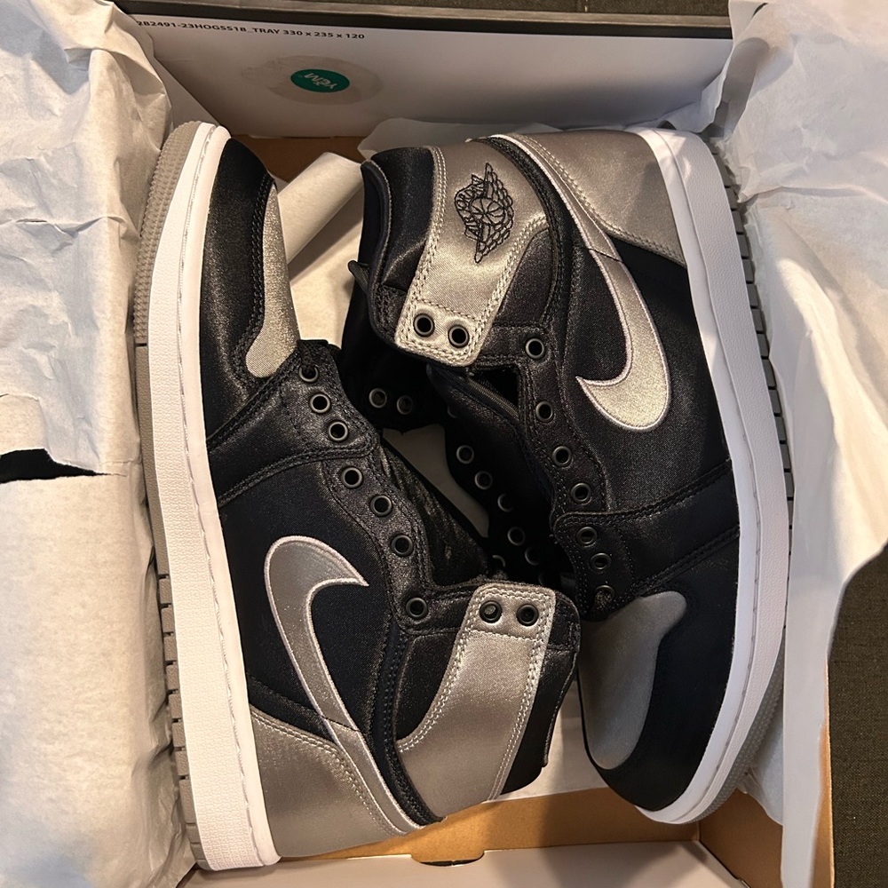 Jordan Men's Black and Silver High-Top Sneakers